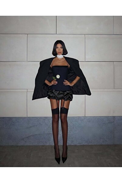 Friday Mood Dámské saténové minišaty s detailem na ramínka