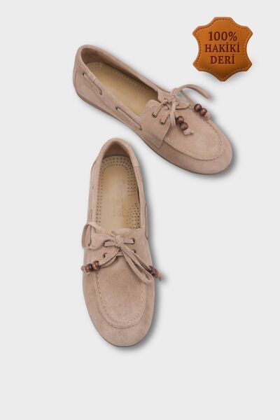 Capone Outfitters Γυναικεία παπούτσια σκαφών με κορδόνια και χάντρες από γνήσ...