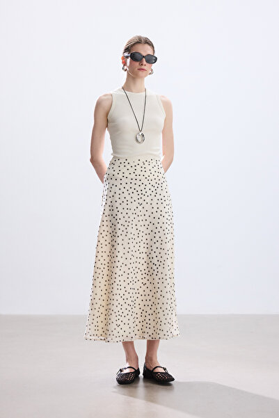 BE BLUE ПОЛА НА ДЕСЕНИ НА ТОЧКИ В ЕКРЮ