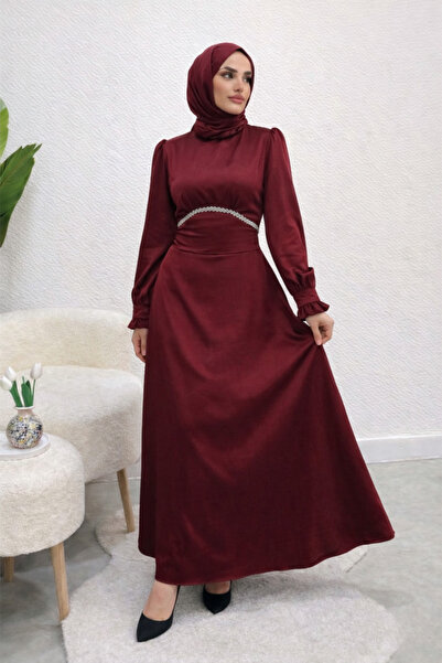 Tesettür Diyarı Βραδινό φόρεμα Τεσεττούρ με βολάν και πέτρες στα μανίκια - Βο...