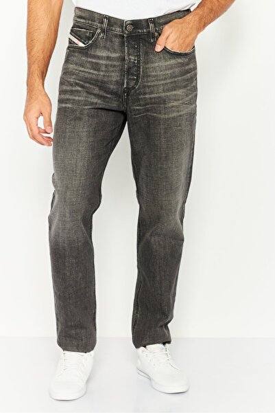 Diesel Men Regular Fit 2005 D-Fining Washed Stretchable Jeans, Black