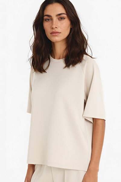 DeFacto Μπλουζάκι Relax Fit με λαιμόκοψη με μαλακή υφή Modal κοντομάνικο F103...