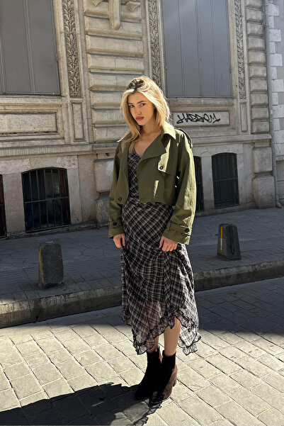 Quzu Κοντή καμπαρντίνα με διπλό γιακά και επωνυμία, χακί