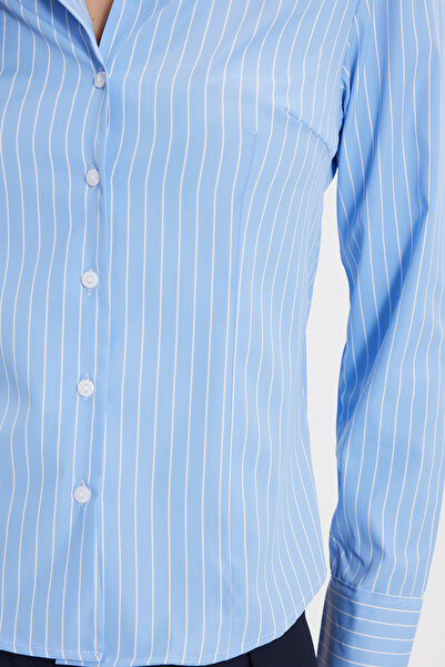 Tudors Kadın Slim Fit Dar Kesim Uzun Kollu Çizgili Mavi Gömlek