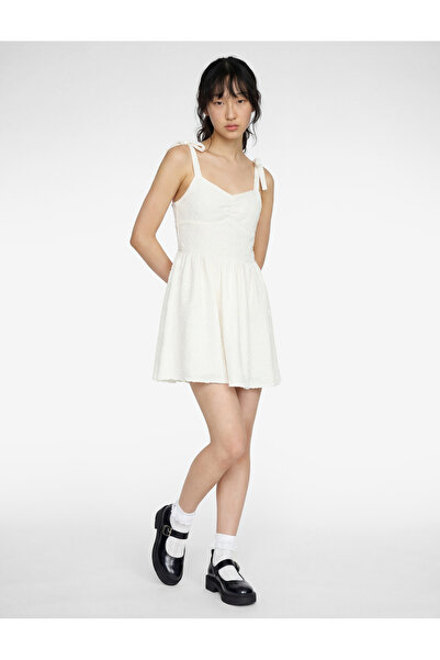 Koton Μίνι φόρεμα με λεπτές τιράντες και διακοσμητικές λεπτομέρειες