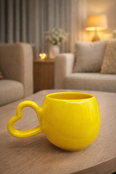 İZart Kalp Kulp Özel Düz Sarı El Yapımı Seramik Kupa