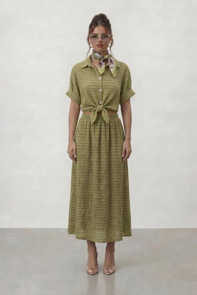 VAGGON Textured Crop and Midi Skirt Set