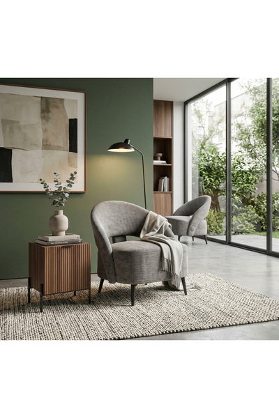 DEC4 Luxury Single Chair in Modern Color
