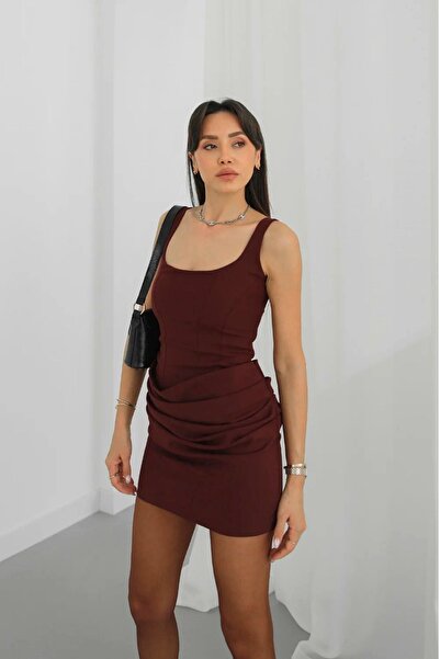 FMN Butik ντραπέ τετράγωνος γιακάς με λεπτομέρεια με κορδόνια, premium ποιότη...