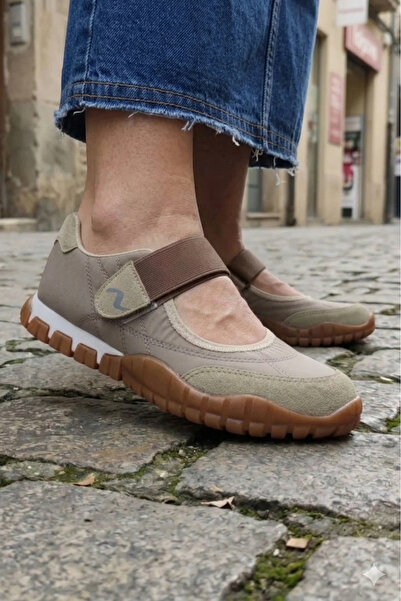 IN-STEP Kadın Mary Jane Tarzı Cırtlı Günlük Yürüyüş Ayakkabısı - Bej