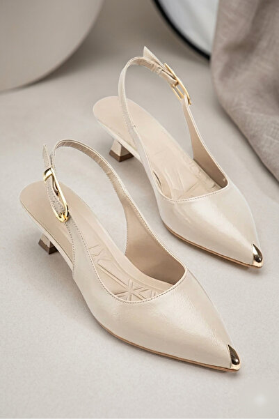 leopar by çetinay Metal Toe Detail Wrinkled Patent Leather Short Heeled Shoes