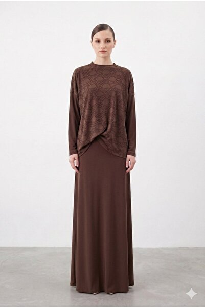 Nuss 1058 Set bluză și fustă cu detalii încrețite