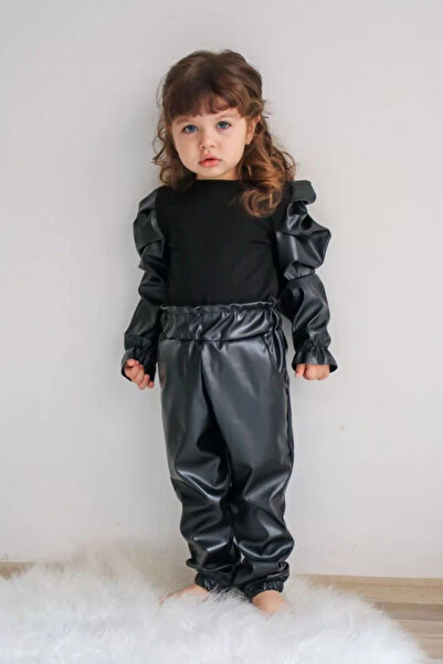 MORADO SE SIENTE PERFECTO Leather Casual Girl's Suit with Belted Pants