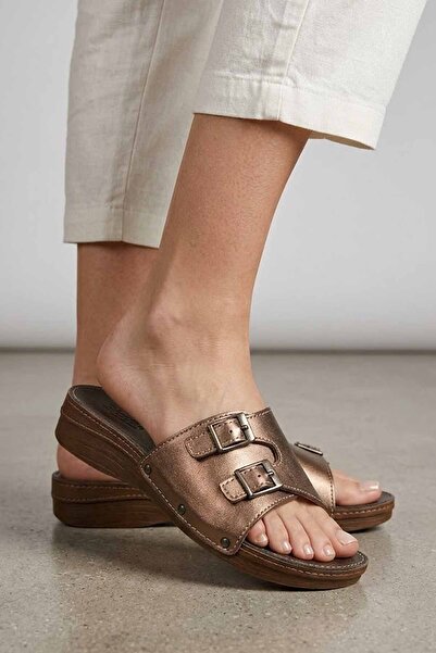 Polaris Γυναικείες μπρονζέ παντόφλες Comfort με διπλή ζώνη - Καλοκαιρινές παν...