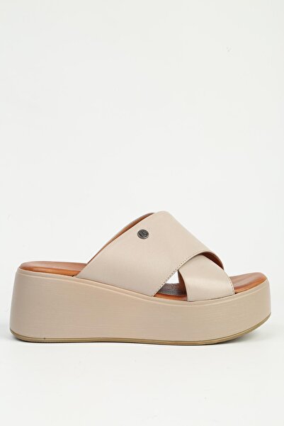 Pierre Cardin Γυναικείες Μπεζ Παντόφλες