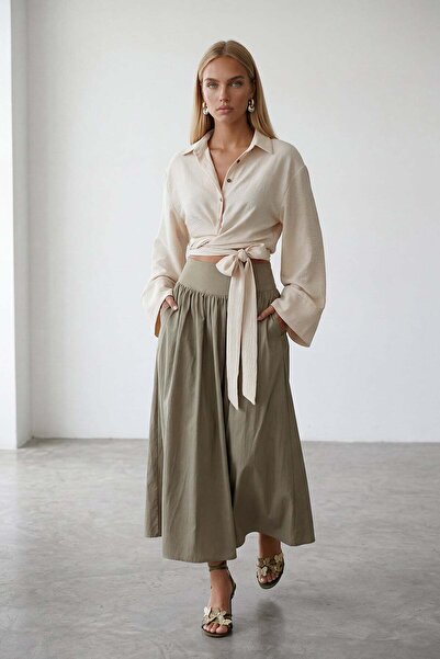 Trend Alaçatı Stili Γυναικείο λινό πουκάμισο με φαρδιά μανσέτα σε χρώμα βανίλ...