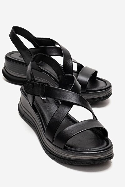 Lizy Shoes Γυναικεία μαύρα δερμάτινα σανδάλια με διπλό λουράκι, καθημερινά άν...