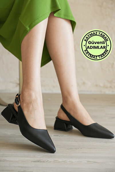 Mooien - Γυναικεία παπούτσια με τακούνι 5 εκ. ΜΑΥΡΟ ΔΕΡΜΑΤΙΝΟ