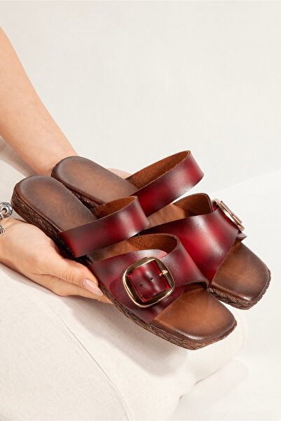 PELLEVA Kadın Yumuşak Termo Taban Küt Burun Rahat Kalıp Kırmızı Deri Terlik