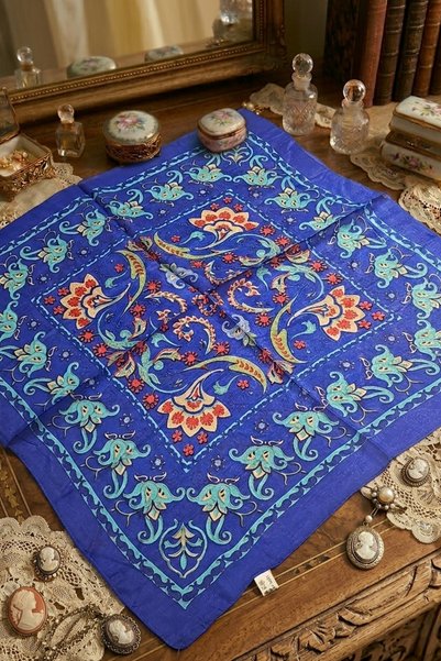 İpek Saks Mavisi Rumi Desen Mendil