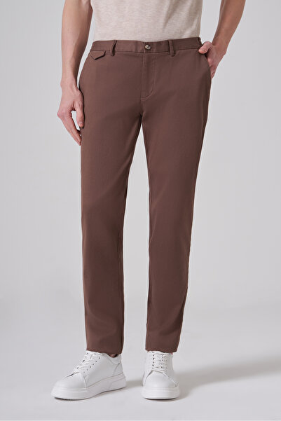 Morven Pantaloni chino slim fit din bumbac Mink pentru bărbați