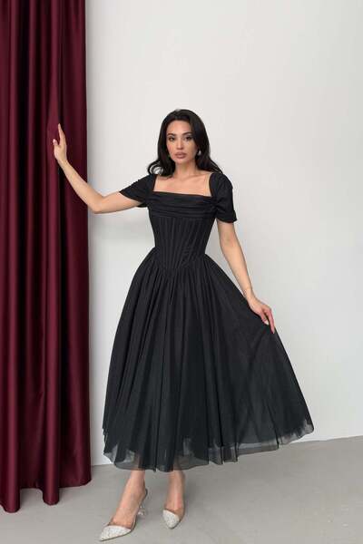 Serica Moda Μαύρο βραδινό φόρεμα μίντι με γκλος και λάμψη