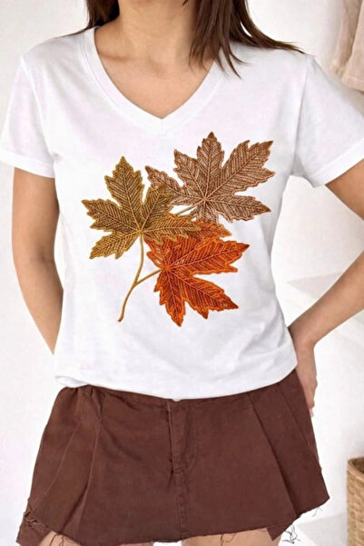 MetuCA Γυναικείο μπλουζάκι με λευκό λαιμόκοψη V και κέντημα με φύλλα σφενδάμο...