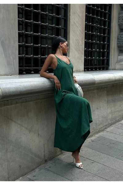 Les Séduisantes c.a. Λινό φόρεμα με ρυθμιζόμενο λουράκι και μακρύ γιακά Degaje