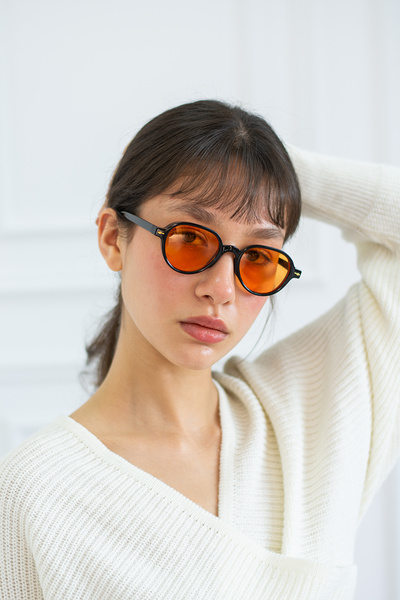 Zealous Women's Black Framed Orange Lens Sunglasses