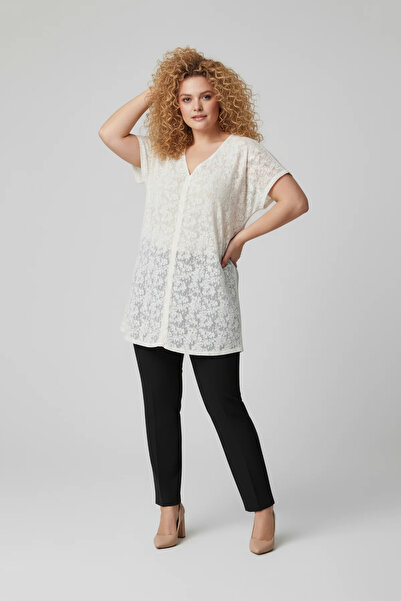 Shape Of You Δαντελένια λεπτομερής μπλούζα