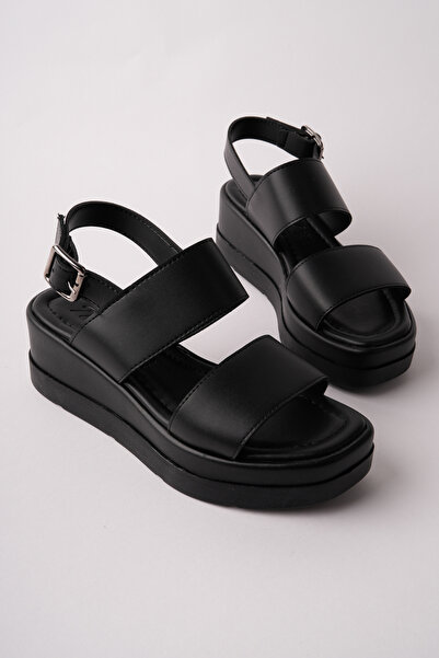 Madam Tarz NVL-403 Σανδάλια με χοντρή σόλα και επίπεδη καμάρα