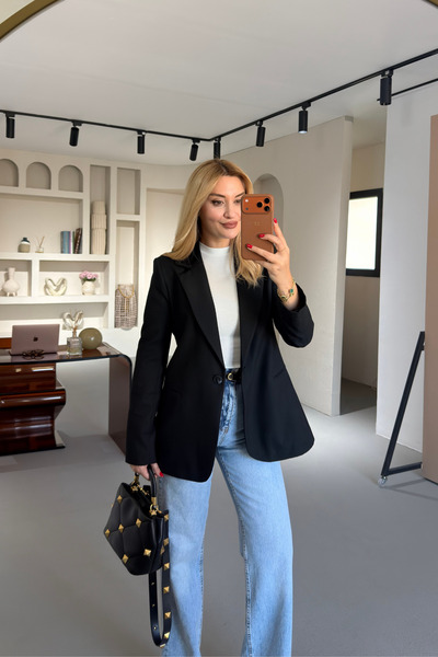 Sezgi Tekin Μαύρο μπλέιζερ με ένα κουμπί