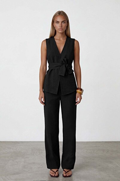 Trend Alaçatı Stili Γυναικεία μαύρη φόρμα με λαιμόκοψη V και δέσιμο στη μέση ...