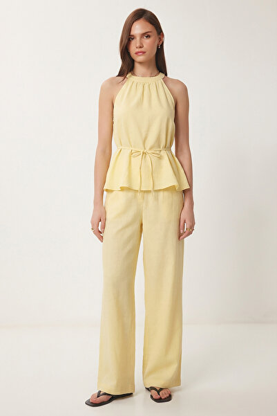 Lovelyİstanbul Σετ με λεπτομέρειες δεσίματος, μπλούζα και παντελόνι από λινό ...