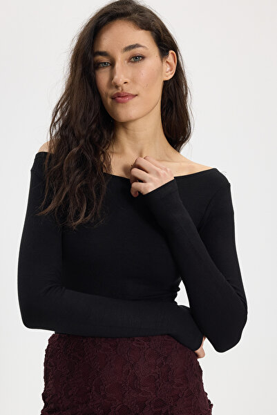 Tudors Γυναικεία μπλούζα με στενή εφαρμογή, βαμβακερή, με λαιμόκοψη καγιάκ, μ...