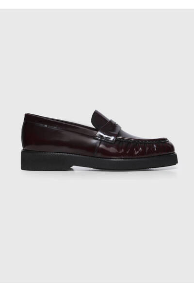 Ramsey Plum Leather Casual Loafer