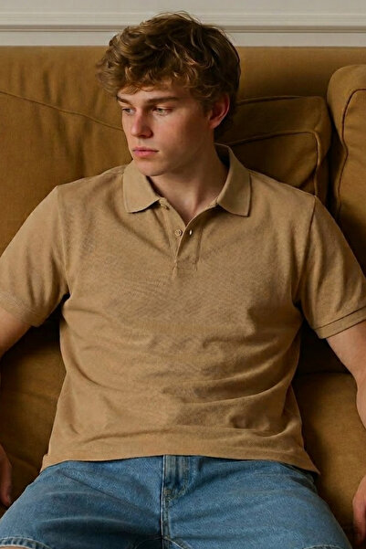 MATERIAL Ανδρικό κοντομάνικο βαμβακερό μπλουζάκι μπεζ με λαιμόκοψη πόλο