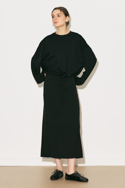 Manuka ΕΥΚΟΛΗ ΑΝΕΤΗ ΦΟΥΣΤΑ ΜΑΥΡΗ