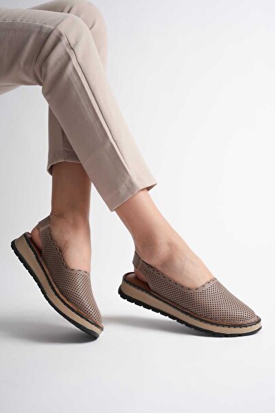 AYAKKABİSEPETİ ΓΥΝΑΙΚΕΙΑ ΟΡΘΟΠΕΔΙΚΑ ΣΑΝΔΑΛΙΑ ΑΠΟ ΓΝΗΣΙΟ ΔΕΡΜΑ ΕΣΩΤΕΡΙΚΑ ΚΑΙ Ε...