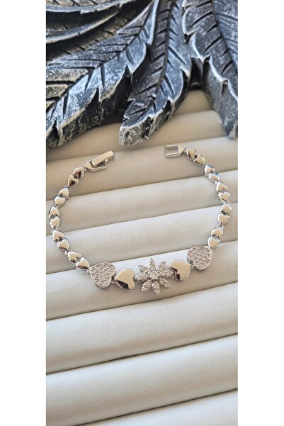 YİĞİTKARANAKSESUAR Zircon Stone Heart-Detailed Flower Model Women's Bracelet