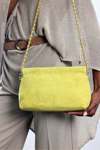 5in1Canpolat Κίτρινη τσάντα σουέτ με λουράκι 7990