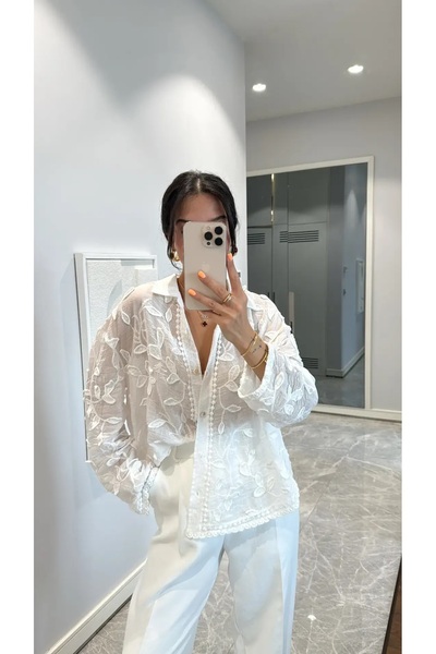 Lavanta Tekstil ΠΟΥΚΑΜΙΣΟ ΜΕ ΛΕΠΤΟΜΕΡΕΙΕΣ ΔΑΝΤΕΛΕΣ