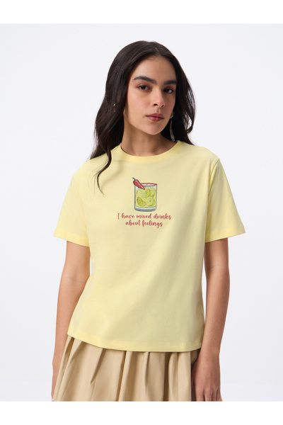 The Souled Store By Styli تي شيرت قطني بطبعة جرافيكية باللون الأصفر