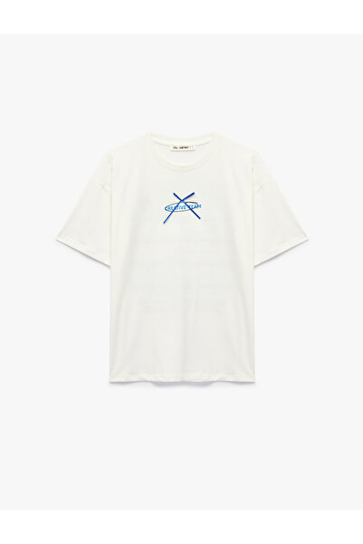 Koton Άνετο μπλουζάκι με κοντό μανίκι, βαμβακερό λαιμόκοψη, στάμπα στην πλάτη...