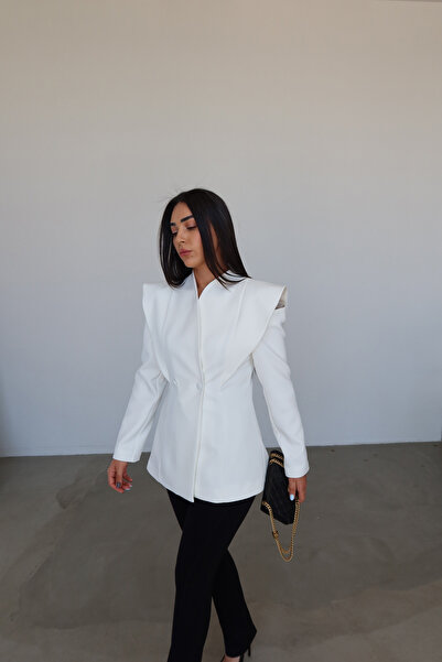 Özge Özgenç Flap Buttoned Jacket with Piece Detail