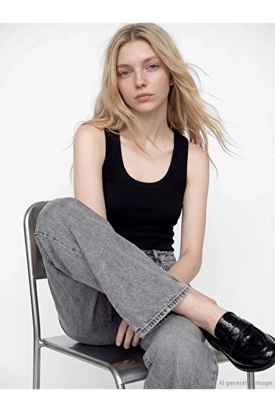 LC Waikiki Γυναικείο Αθλητικό Τοπ με Λαιμόκοψη U (S6)