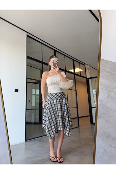 BB Bensu Buyruk ΑΣΥΜΜΕΤΡΙΚΗ ΚΑΡΟΥΤΑ ΦΟΥΣΤΑ ΜΑΥΡΗ