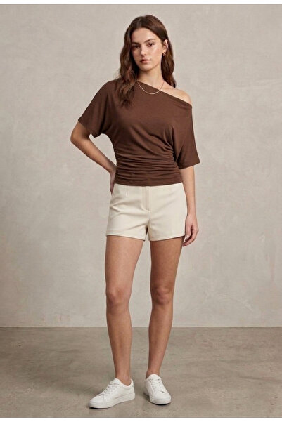 peralist Γυναικεία μπλούζα με καφέ λαιμόκοψη και κοντό μανίκι από βισκόζη και...