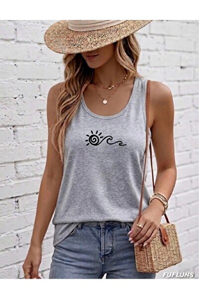 FUFLUNS Sun and Sea Printed Women's Round Neck T-Shirt