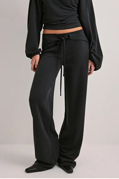 fablair Φαρδιά παντελόνια φόρμας με λεπτομέρεια από τέσσερις κορδόνια μπροστά...